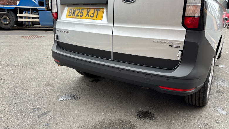 Ford Transit Connect 240 L1 Petrol 1.5 EcoBoost PHEV 150 Trend FlexCab Van Auto